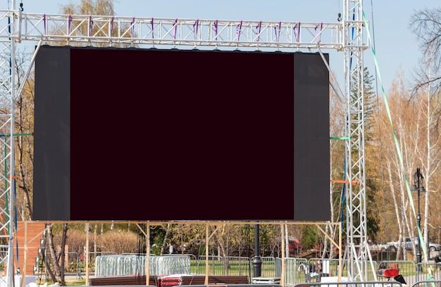Cum se configurează un ecran LED pentru evenimente live