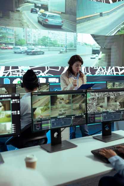 Cum să alegi un sistem de montaj potrivit pentru un videowall stabil